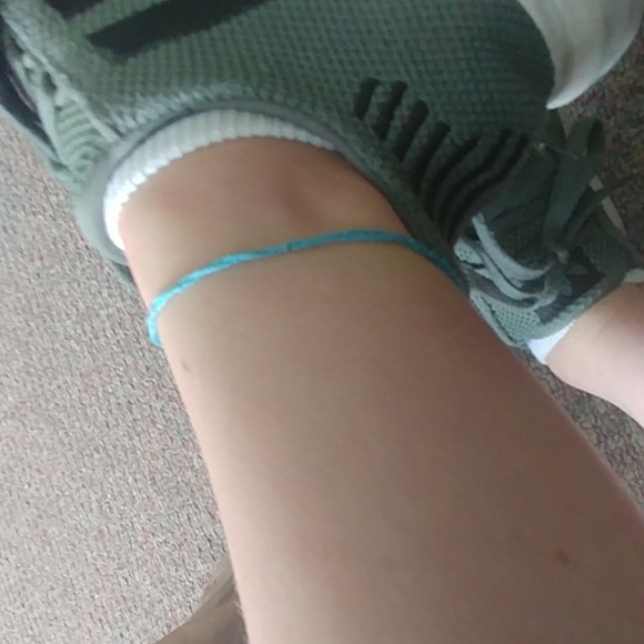 Blue Threaded anklet - Picture 2 of 4